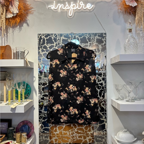 sweeten Tops - Floral Black Sleeveless Top